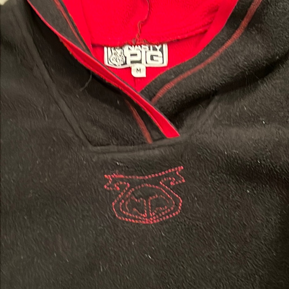 Uber vintage original nasty pig New York City medium fleece black red pull over